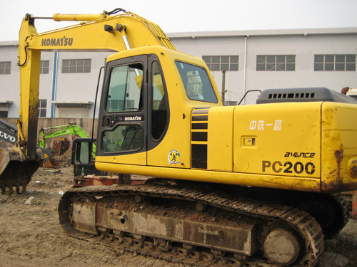 Product picture KOMATSU PC200-6, PC200LC-6, PC210-6, PC210LC-6, PC220-6, PC220LC-6, PC230-6, PC230LC-6 HYDRAULIC EXCAVATOR SERVICE SHOP REPAIR MANUAL