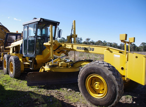 Product picture KOMATSU GD530A-2BY, GD530A-2CY, GD530AW-2BY, GD530AW-2CY, GD650A-2BY, GD650A-2CY, GD650AW-2BY, GD650AW-2CY, GD670A-2BY, GD670A-2CY, GD670AW-2BY, GD670AW-2CY OPERATION & MAINTENANCE MANUAL