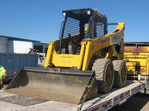 Product picture KOMATSU SK1026-5N SKID-STEER LOADER OPERATION & MAINTENANCE MANUAL
