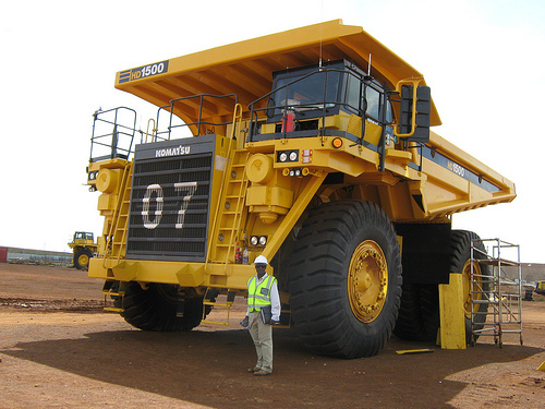 Product picture KOMATSU HD1500-7 DUMP TRUCK SERVICE SHOP REPAIR MANUAL (S/N: A30001 & UP)