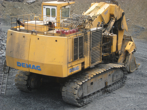 Product picture KOMATSU (DEMAG) H285S HYDRAULIC SHOVEL OPERATION & MAINTENANCE MANUAL (S/N: 78067)