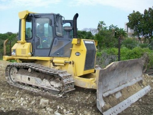 Product picture KOMATSU D41E-6, D41P-6 BULLDOZER OPERATION & MAINTENANCE MANUAL (S/N: B30001 and up)