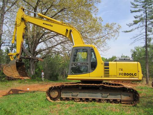 Product picture KOMATSU PC200LC-6 HYDRAULIC EXCAVATOR SERVICE SHOP REPAIR MANUAL (S/N: C10827 and up)