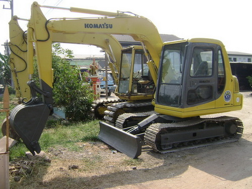 Product picture KOMATSU PC60-7, PC60-7B HYDRAULIC EXCAVATOR SERVICE SHOP REPAIR MANUAL