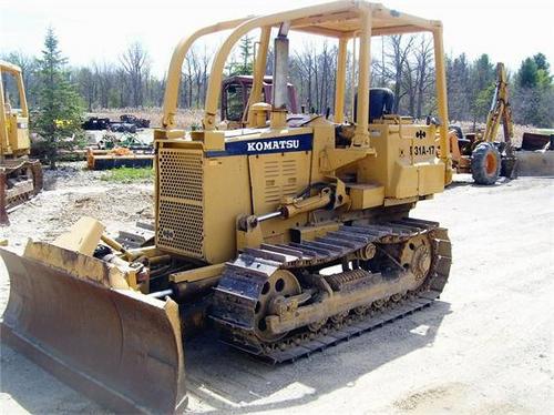 Product picture KOMATSU D31A-17, D31E-17, D31P-17, D31PL-17, D31PLL-17, D31P-17A, D31P-17B BULLDOZER SERVICE SHOP REPAIR MANUAL