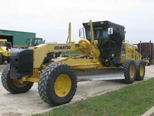 Product picture KOMATSU GD655-3C MOTOR GRADER OPERATION & MAINTENANCE MANUAL (S/N: 51001 and up)