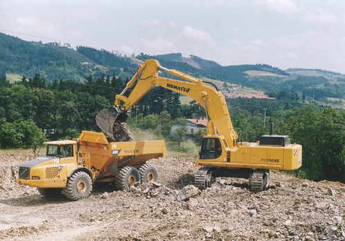 Product picture KOMATSU PC750SE-6K, PC750LC-6K HYDRAULIC EXCAVATOR SERVICE SHOP REPAIR MANUAL