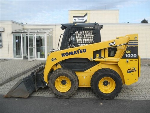 Product picture KOMATSU SK1020-5 SKID-STEER LOADER OPERATION & MAINTENANCE MANUAL (S/N: 37CF00126 and up)